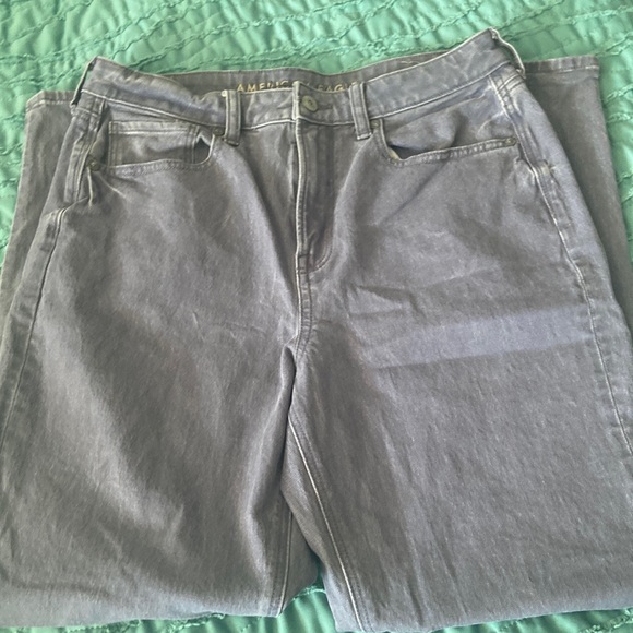 American eagle size 8 mom Jean stretch EUC - Picture 2 of 6